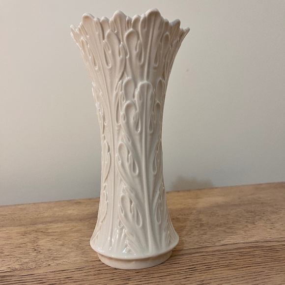 Lenox Woodland Vase - Picture 1 of 3